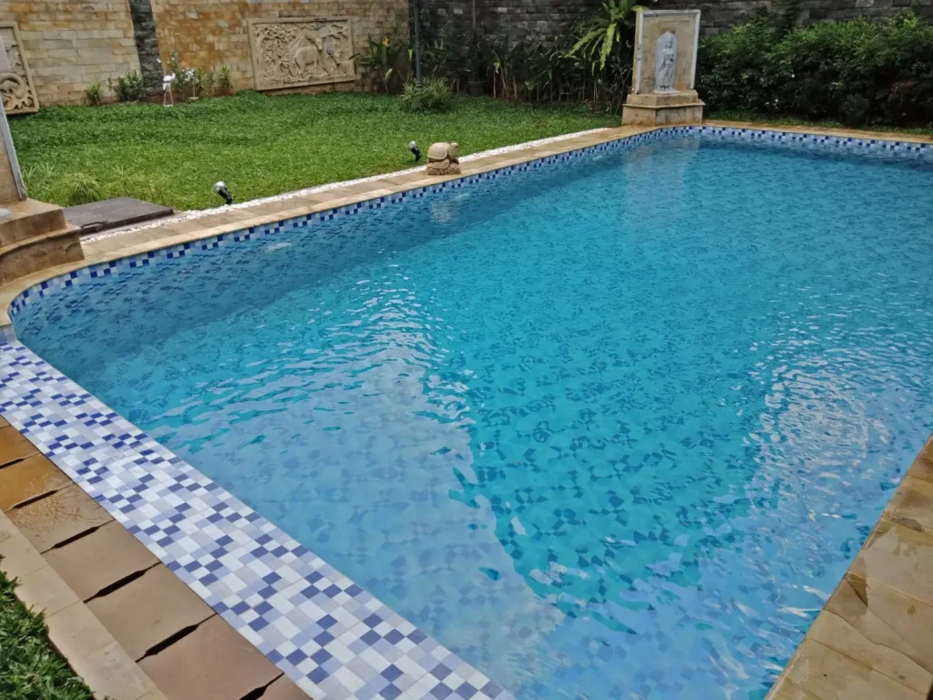 sirkulasi kolam renang overflow