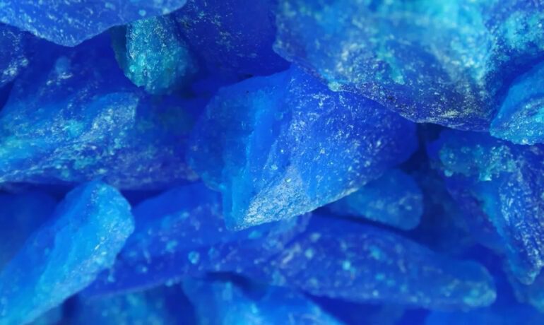 Trusi kristal obat kolam renang untuk penjernihan