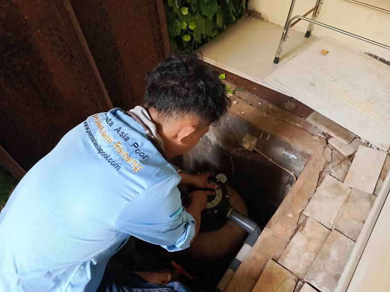 Perawatan kolam renang di Jakarta Selatan