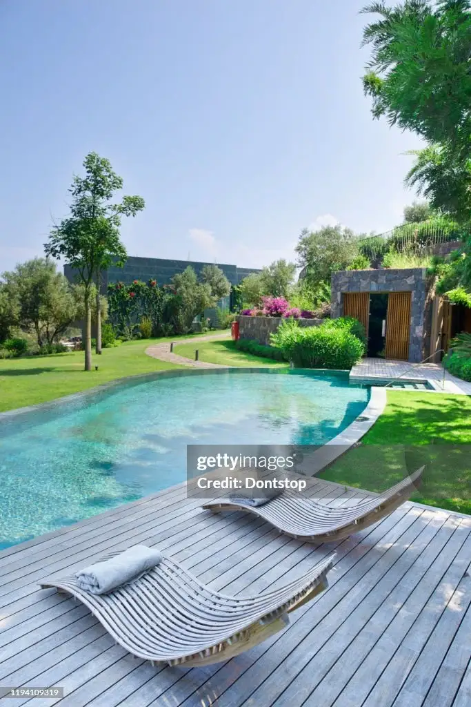  Kolam Renang Plunge Pool