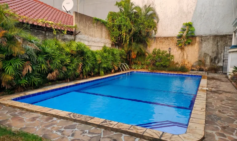 treatment kolam renang