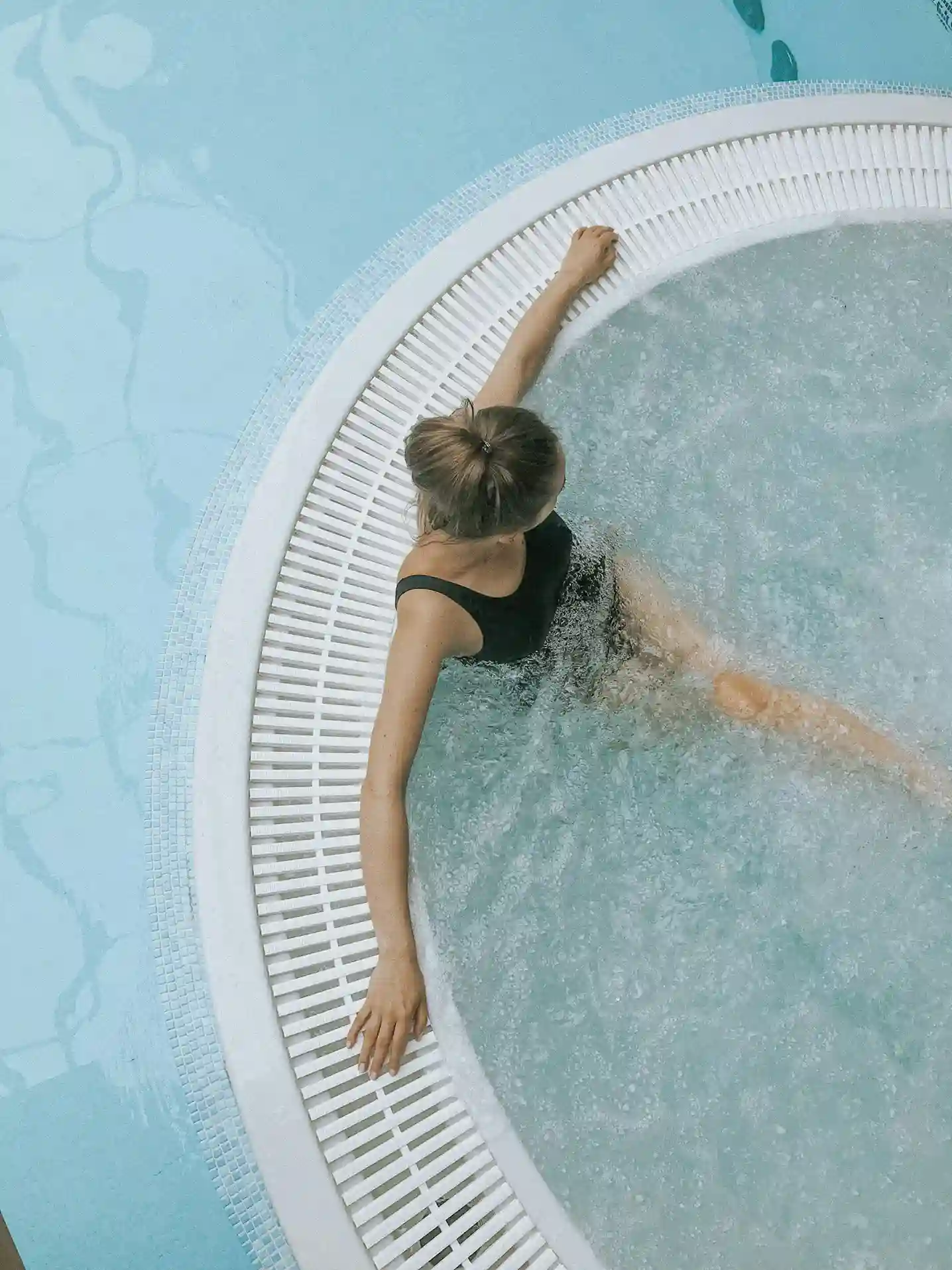 Jenis Kolam Jacuzzi