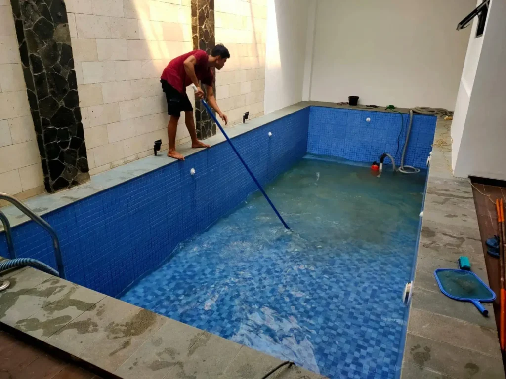 perawatan kolam renang pribadi